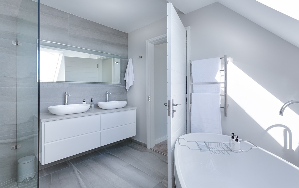 Modern Minimalist Bathroom, Bath, Bathtub, Luxury